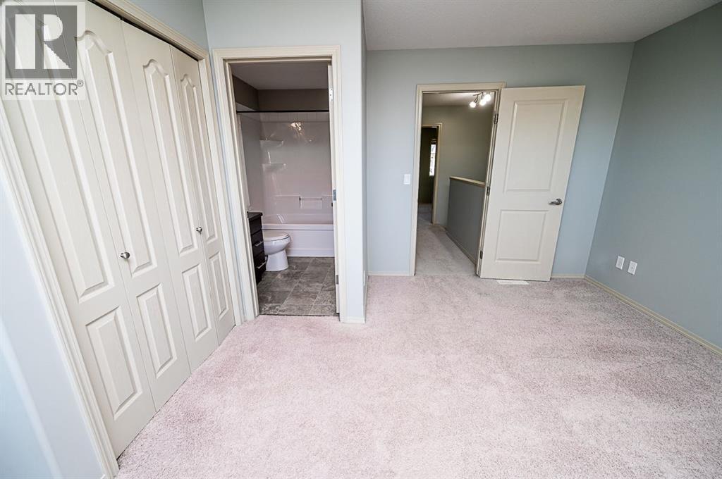 30 Carleton Avenue Property Photo 19