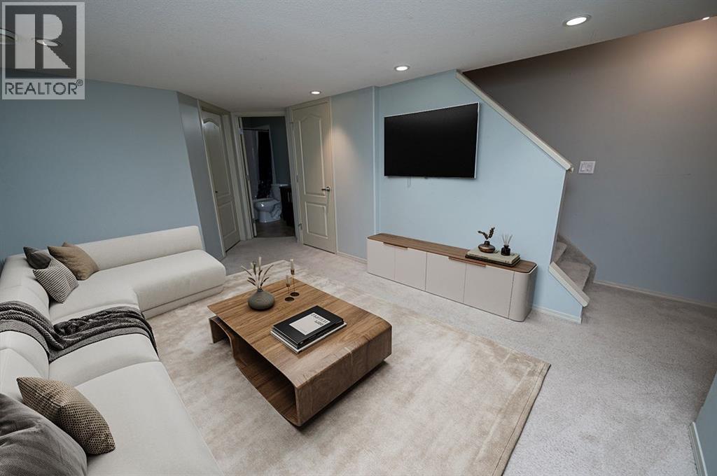 30 Carleton Avenue Property Photo 23
