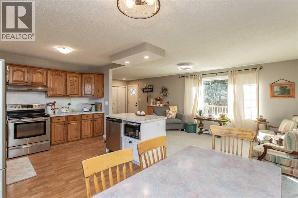 5724 55 Avenue Property Photo 13