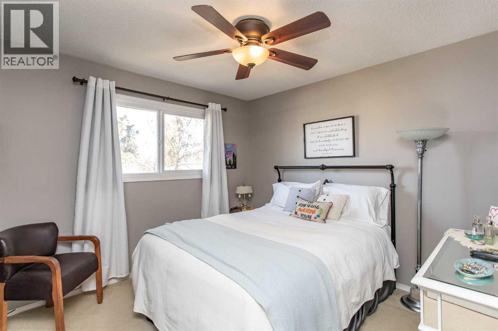 5724 55 Avenue Property Photo 14