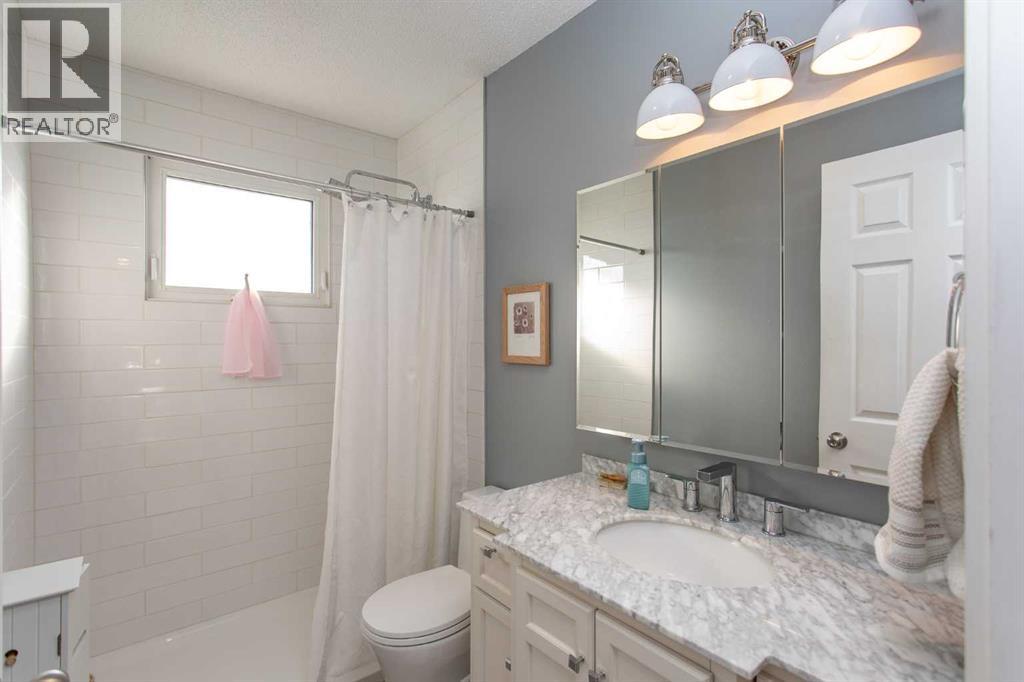 5724 55 Avenue Property Photo 16