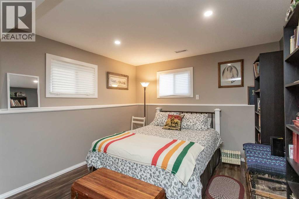 5724 55 Avenue Property Photo 20