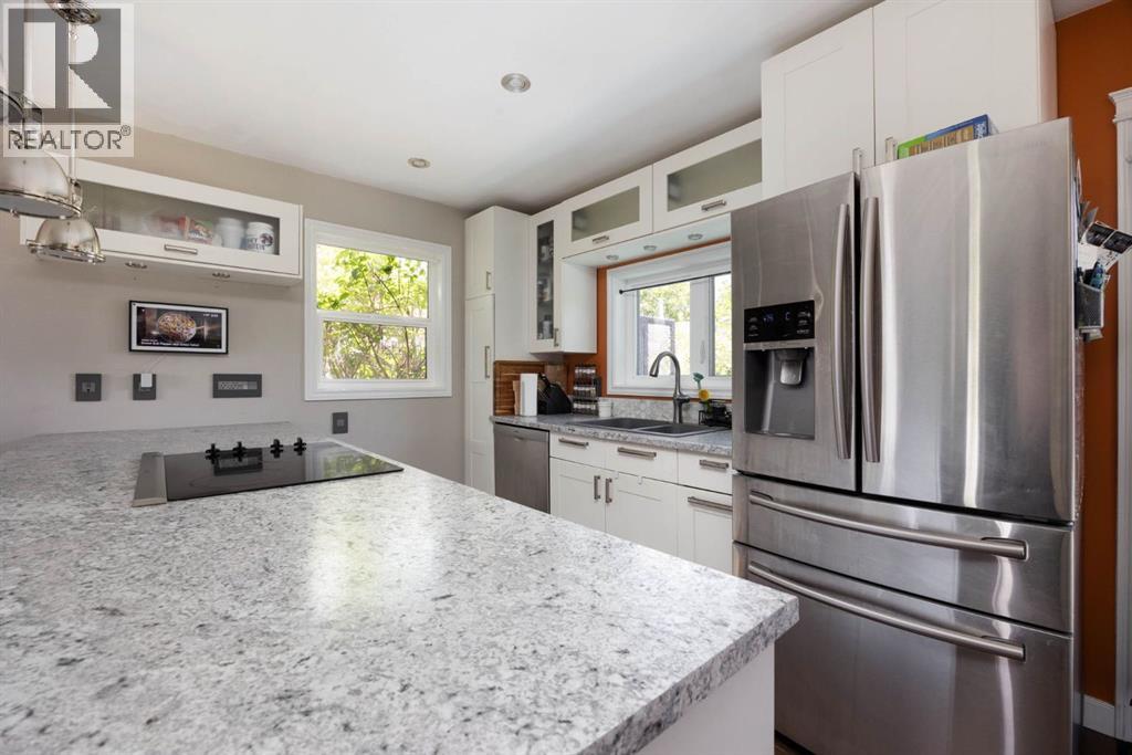 134 Farrell Bay Property Photo 13