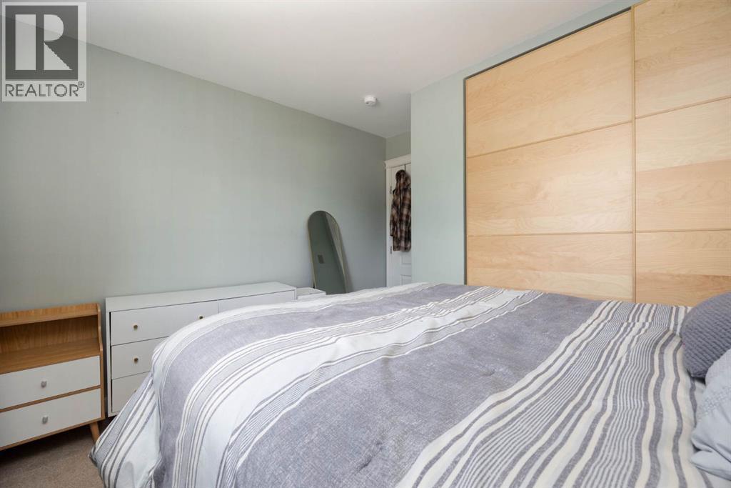 134 Farrell Bay Property Photo 15