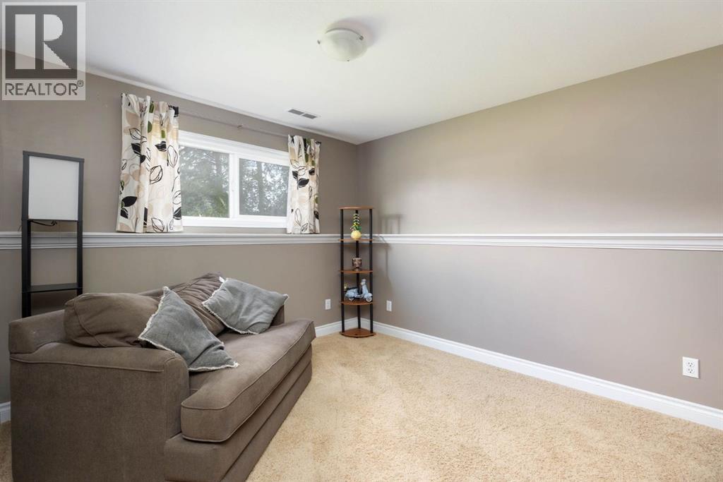 134 Farrell Bay Property Photo 25