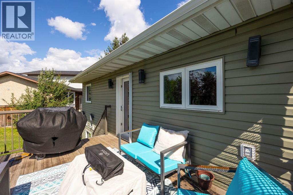 134 Farrell Bay Property Photo 28
