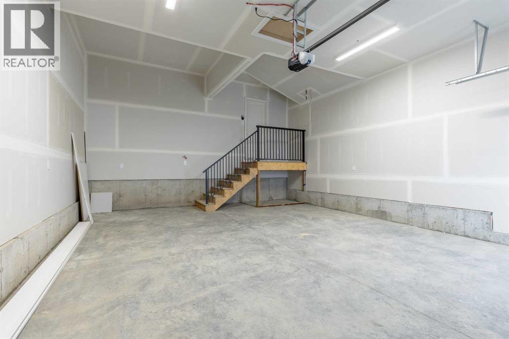 382 Canyon Meadows Road W Property Photo 29