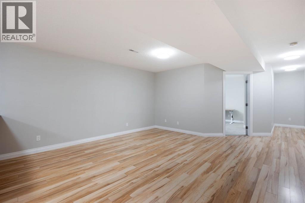 177 Swanson Crescent Property Photo 22