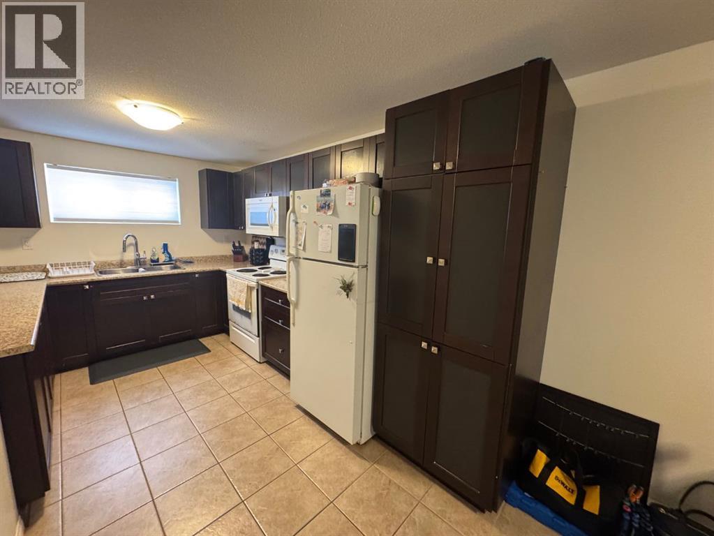 804 8 Street Se Property Photo 27