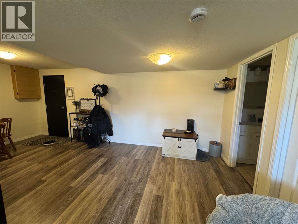 804 8 Street Se Property Photo 32