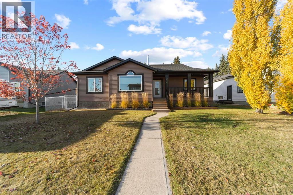 5331 55 Avenue Property Photo 1