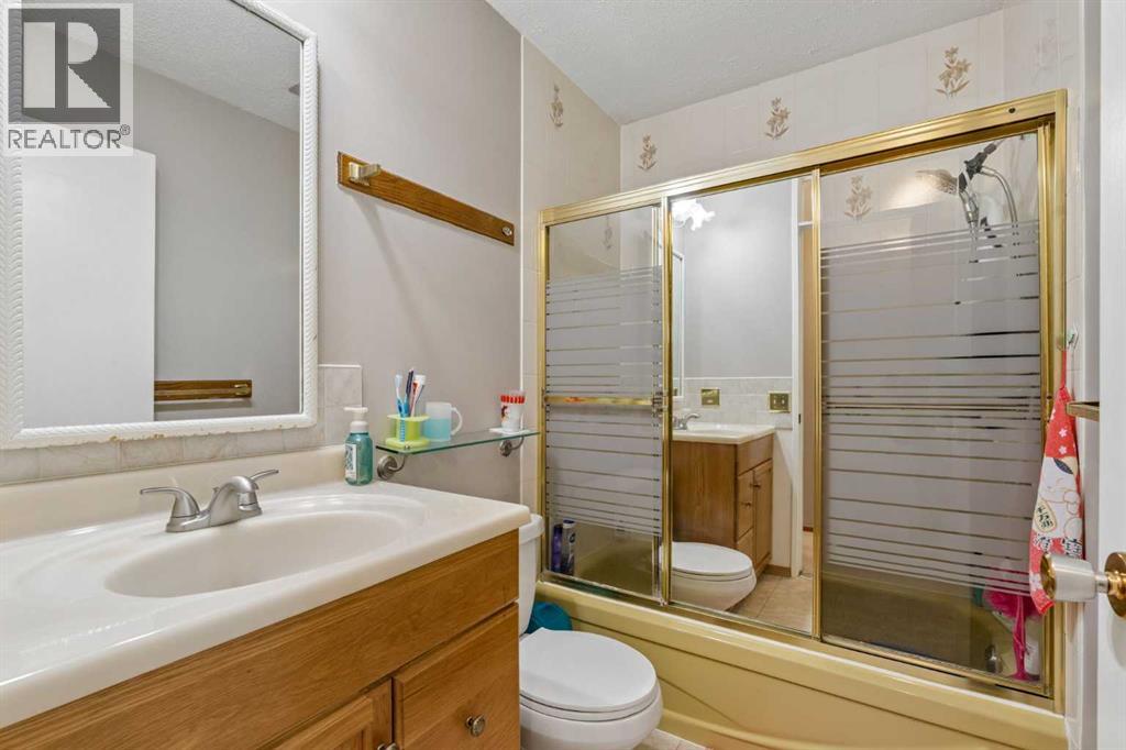 5128 Rundlehorn Drive Ne Property Photo 12