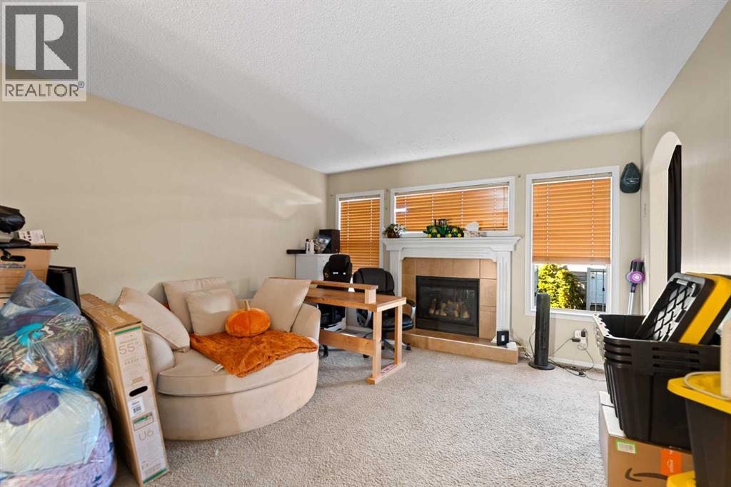 195 Cranberry Close Se Property Photo 12