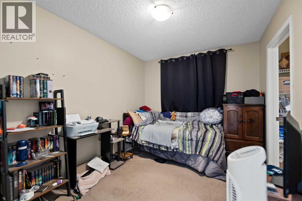 195 Cranberry Close Se Property Photo 19