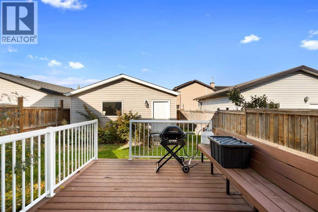 195 Cranberry Close Se Property Photo 28