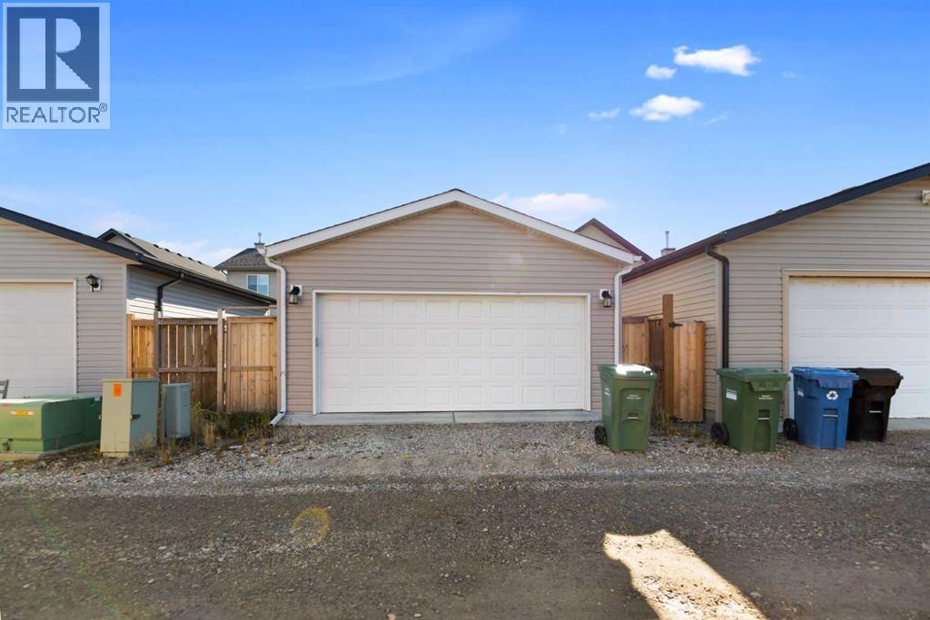 195 Cranberry Close Se Property Photo 33