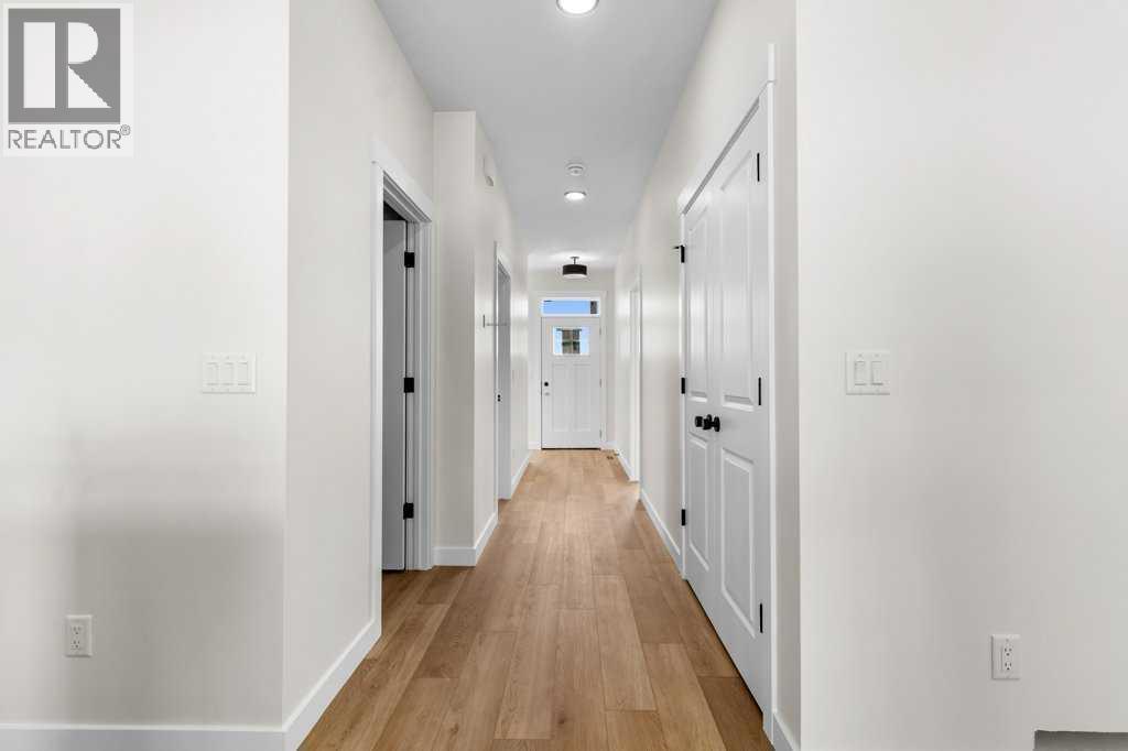 25 Ian Way Property Photo 13