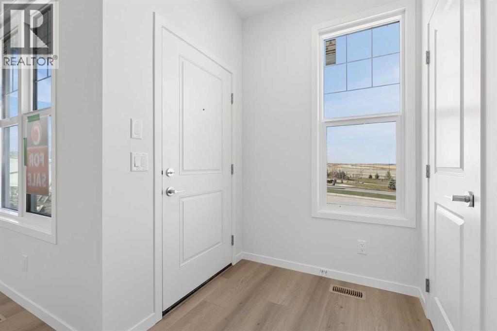 170 Aquila Grove Nw Property Photo 4