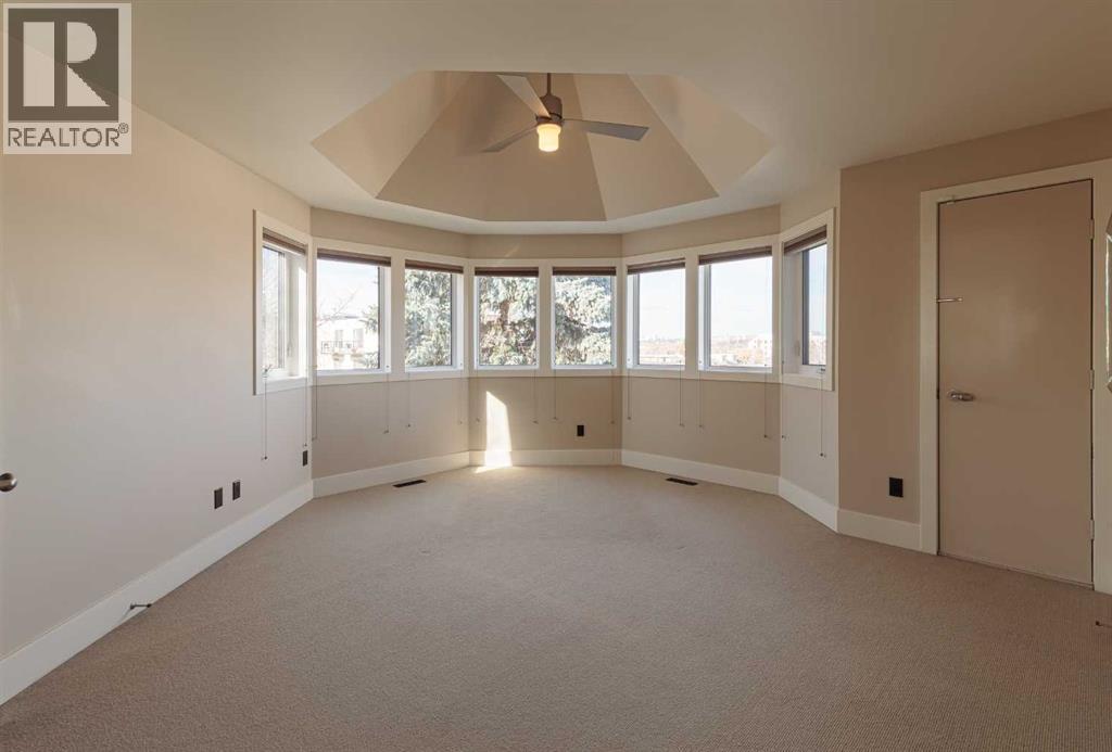 1425 Colborne Crescent Sw Property Photo 22