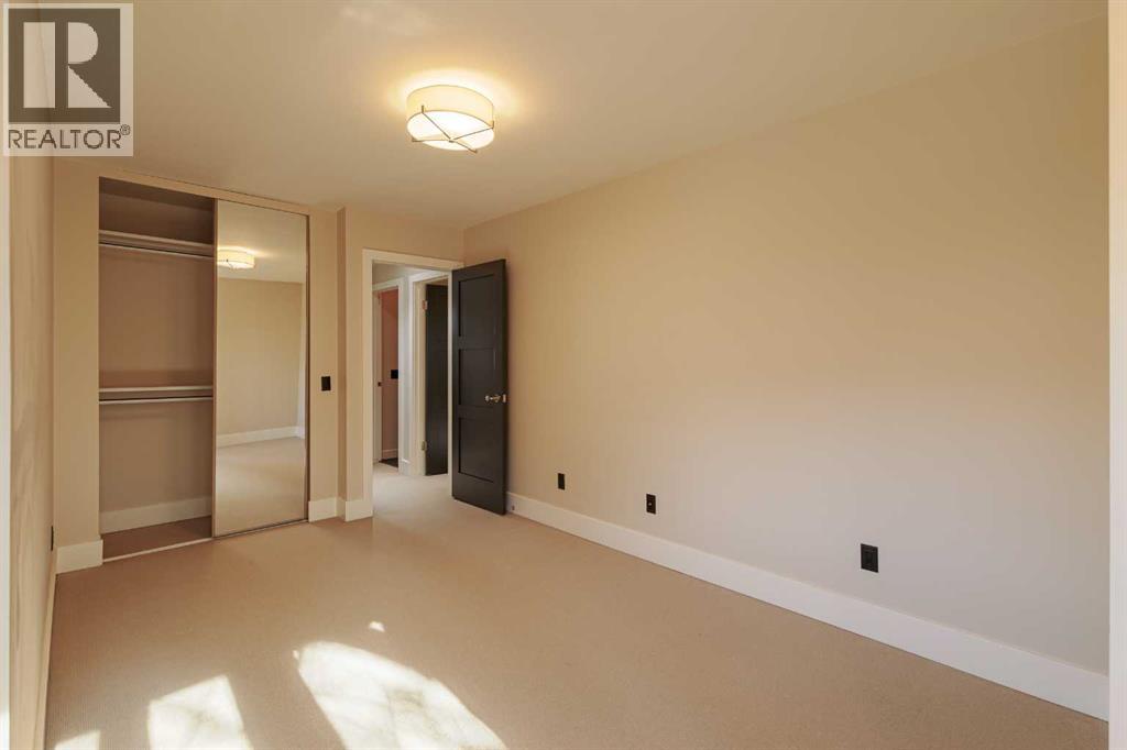 1425 Colborne Crescent Sw Property Photo 29