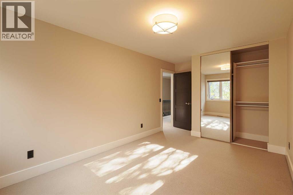 1425 Colborne Crescent Sw Property Photo 31
