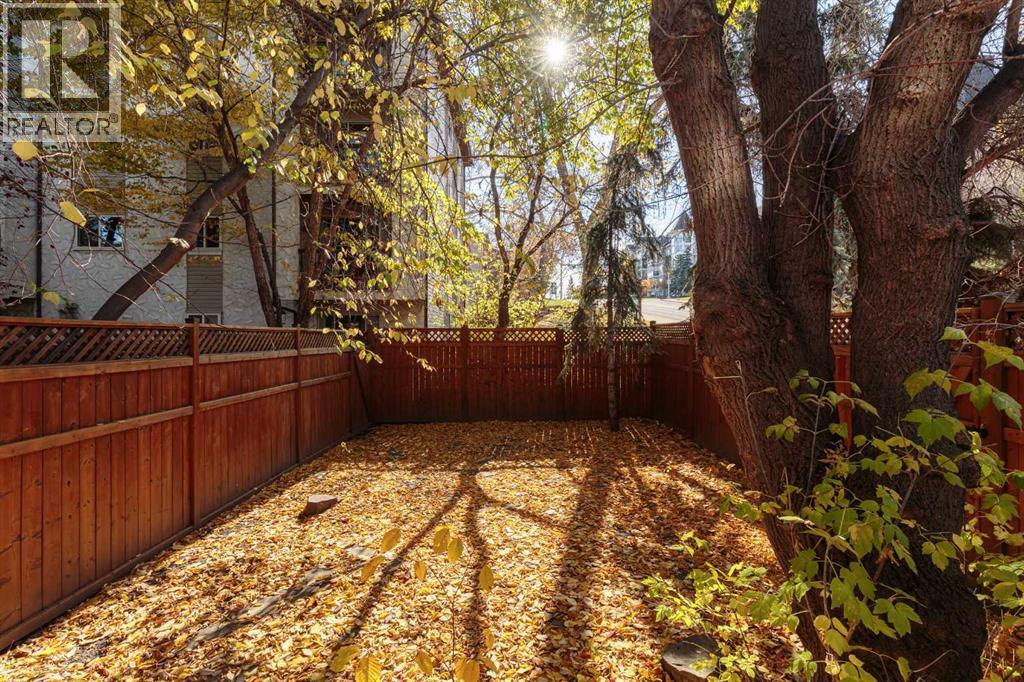 1425 Colborne Crescent Sw Property Photo 38