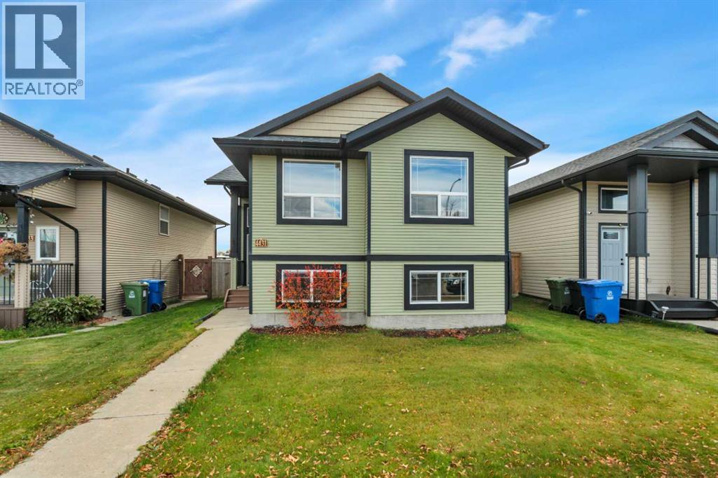 4431 54 Street Property Photo 1