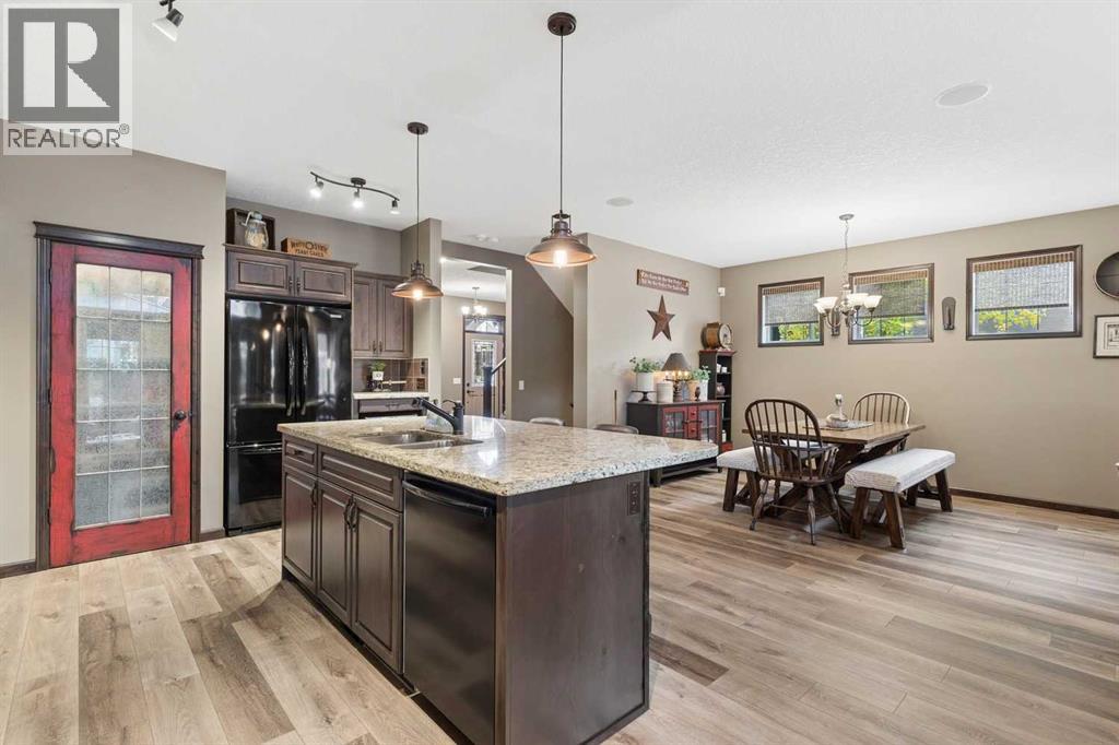 32 Cranarch Bay Se Property Photo 11