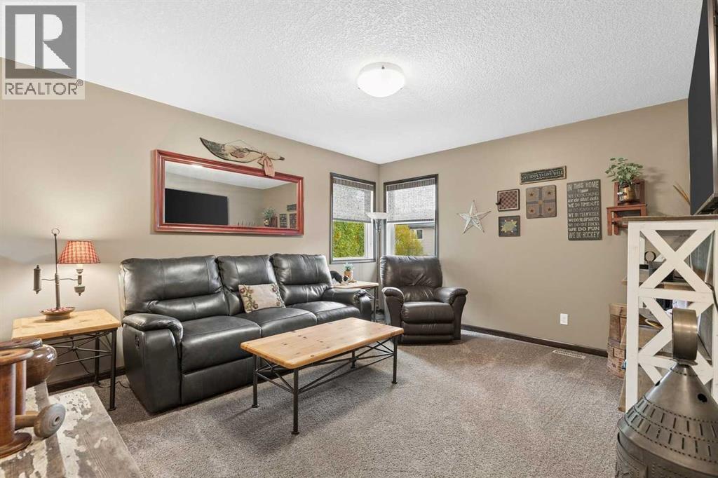 32 Cranarch Bay Se Property Photo 18