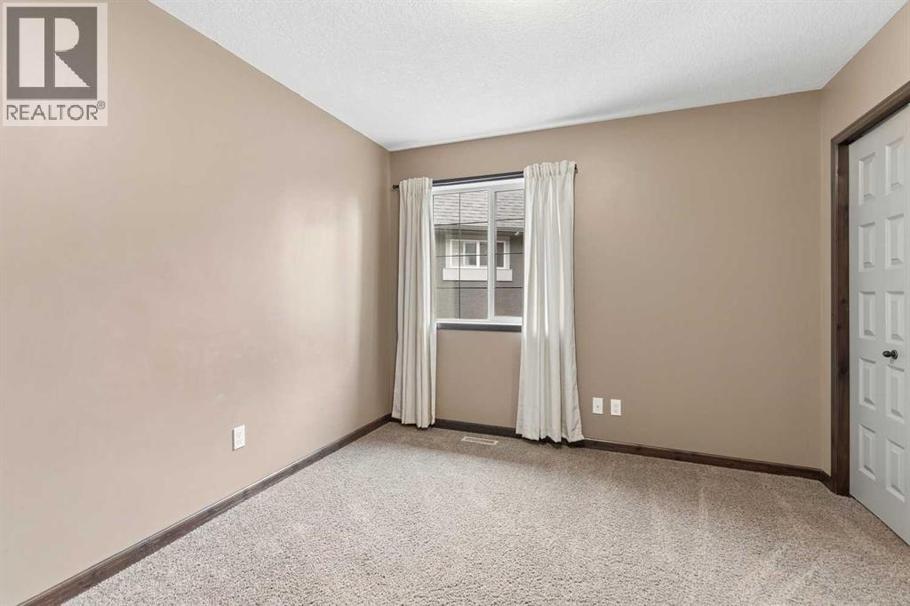 32 Cranarch Bay Se Property Photo 29