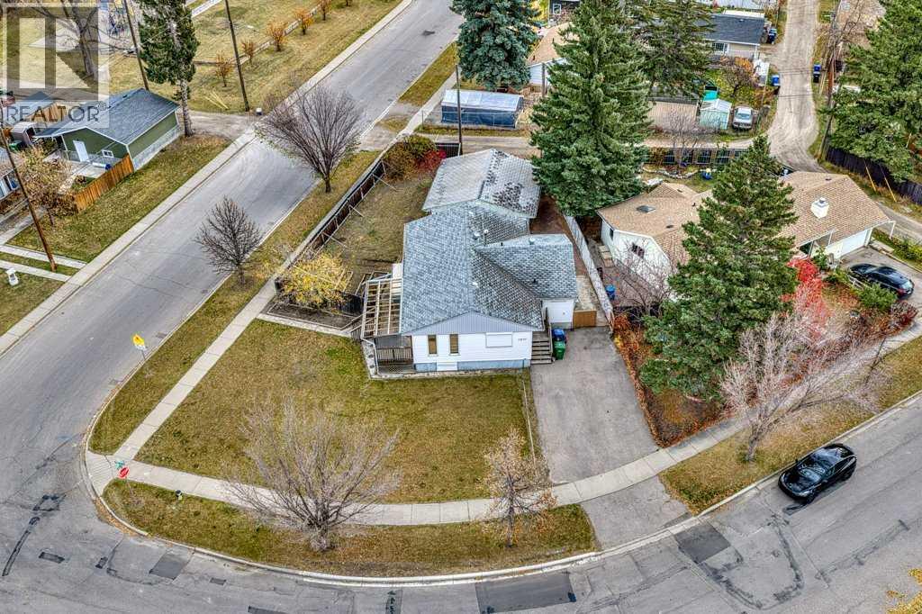 8528 Bowglen Road Nw Property Photo 1