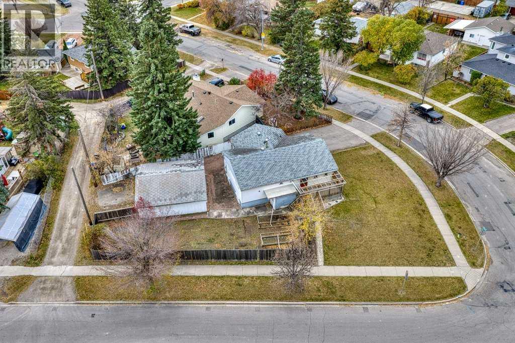 8528 Bowglen Road Nw Property Photo 4