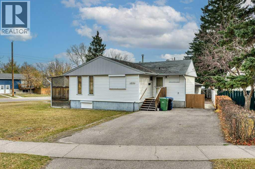 8528 Bowglen Road Nw Property Photo 6