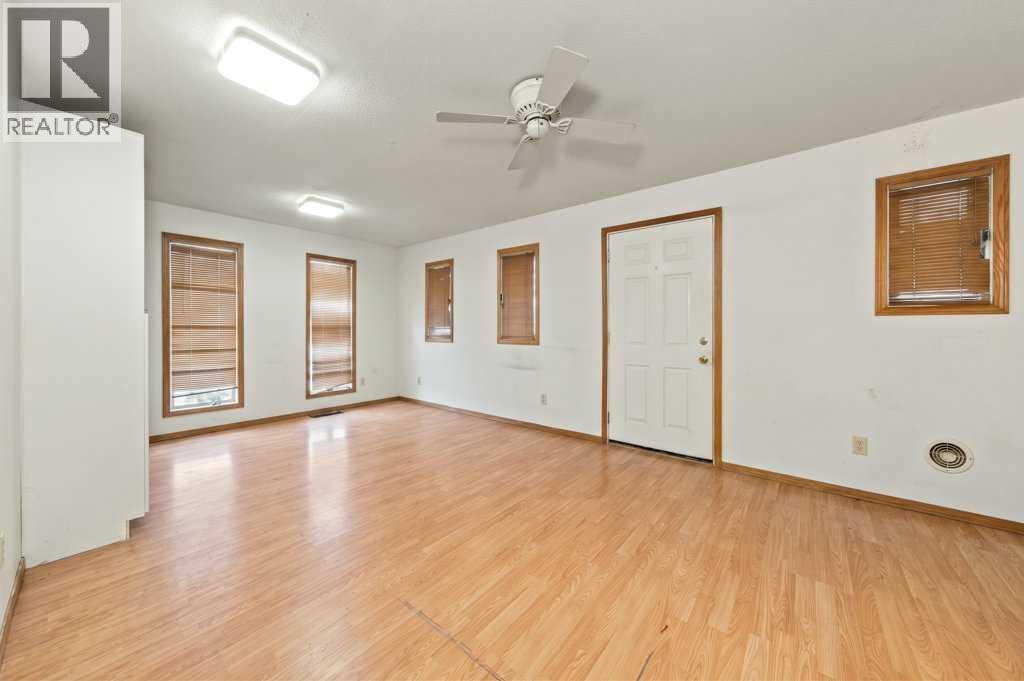 8528 Bowglen Road Nw Property Photo 10