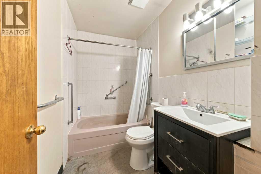 8528 Bowglen Road Nw Property Photo 15