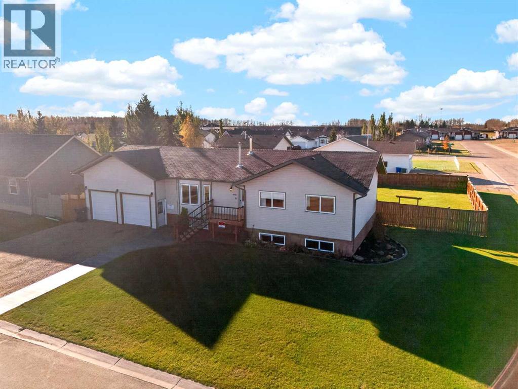 9210 101 Street Property Photo 1