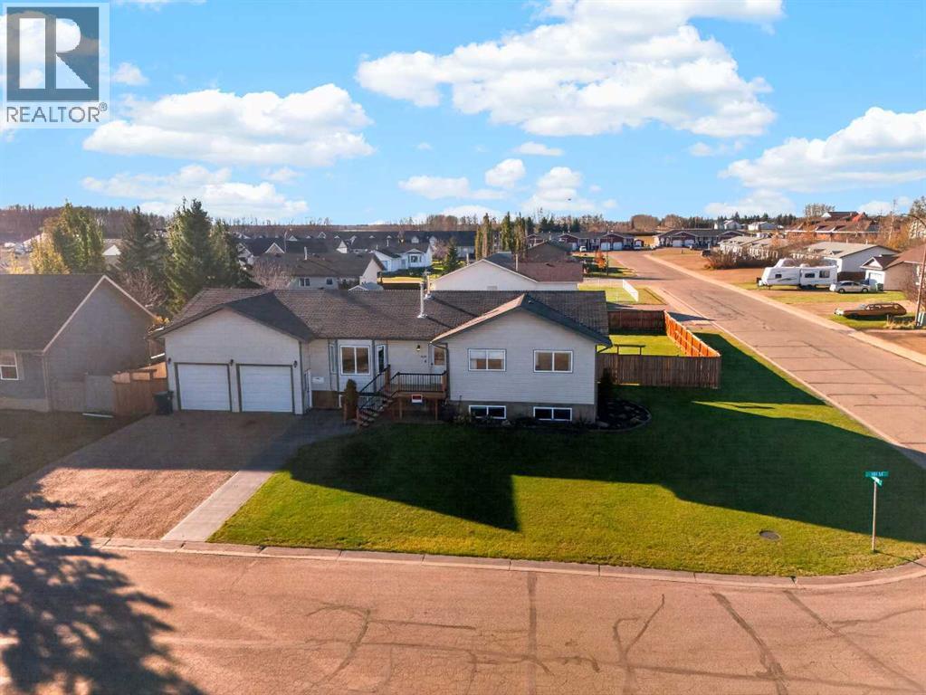 9210 101 Street Property Photo 2