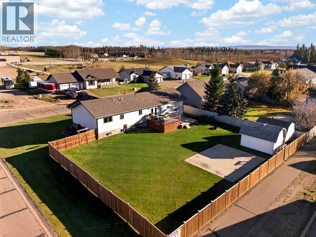 9210 101 Street Property Photo 3