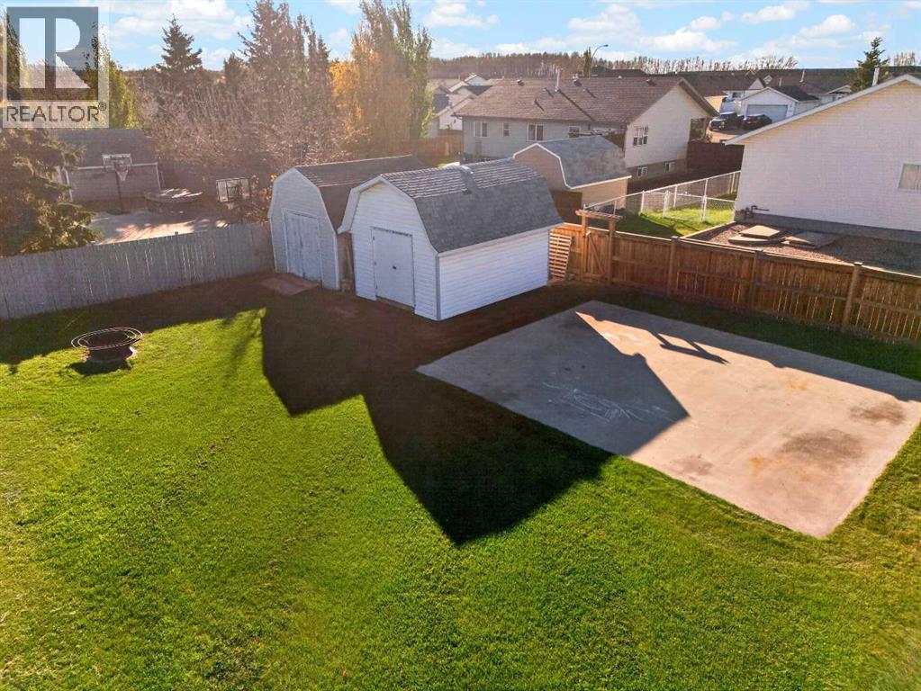 9210 101 Street Property Photo 6