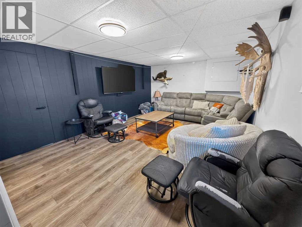 9210 101 Street Property Photo 23