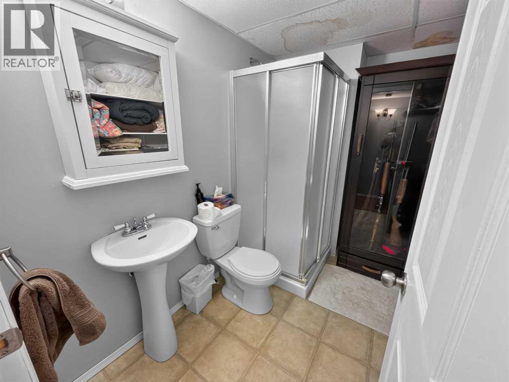 9210 101 Street Property Photo 30