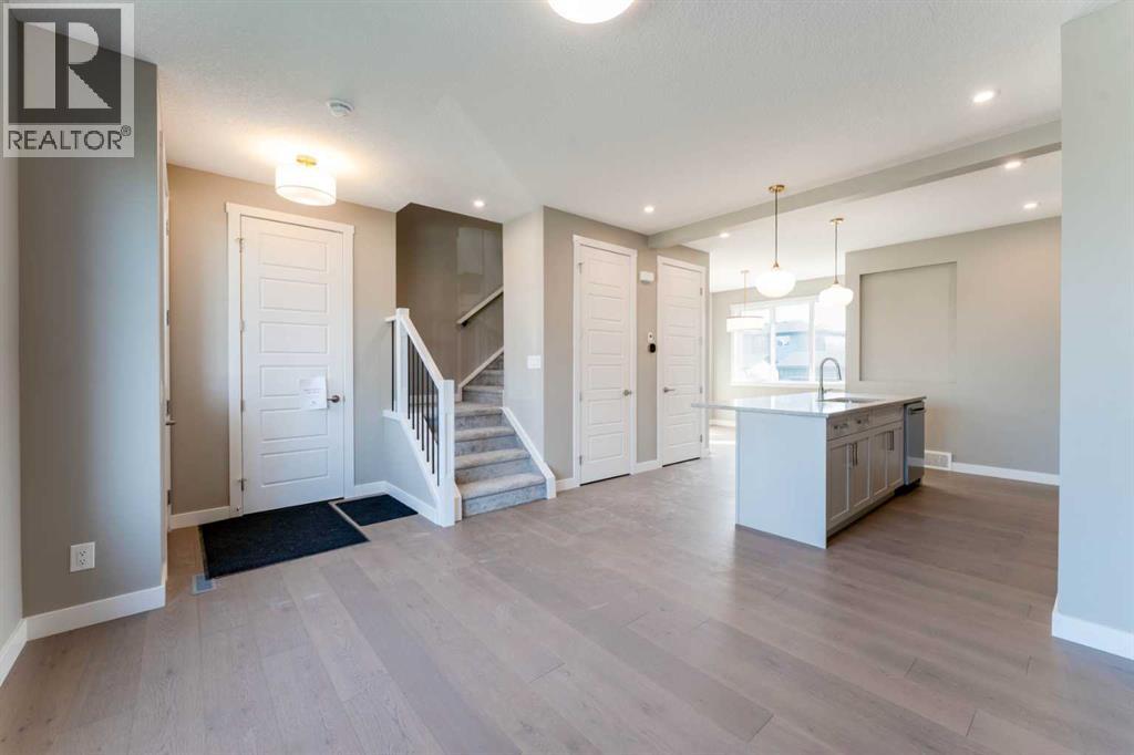 279 Waterford Heights Property Photo 4