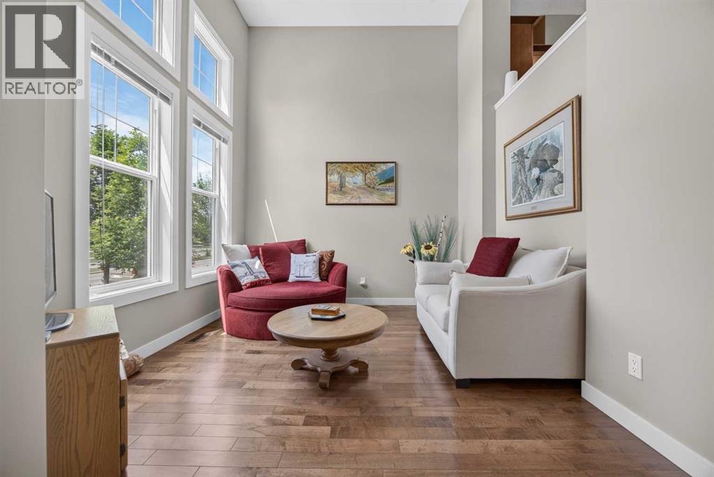 913 Evanston Square Nw Property Photo 5