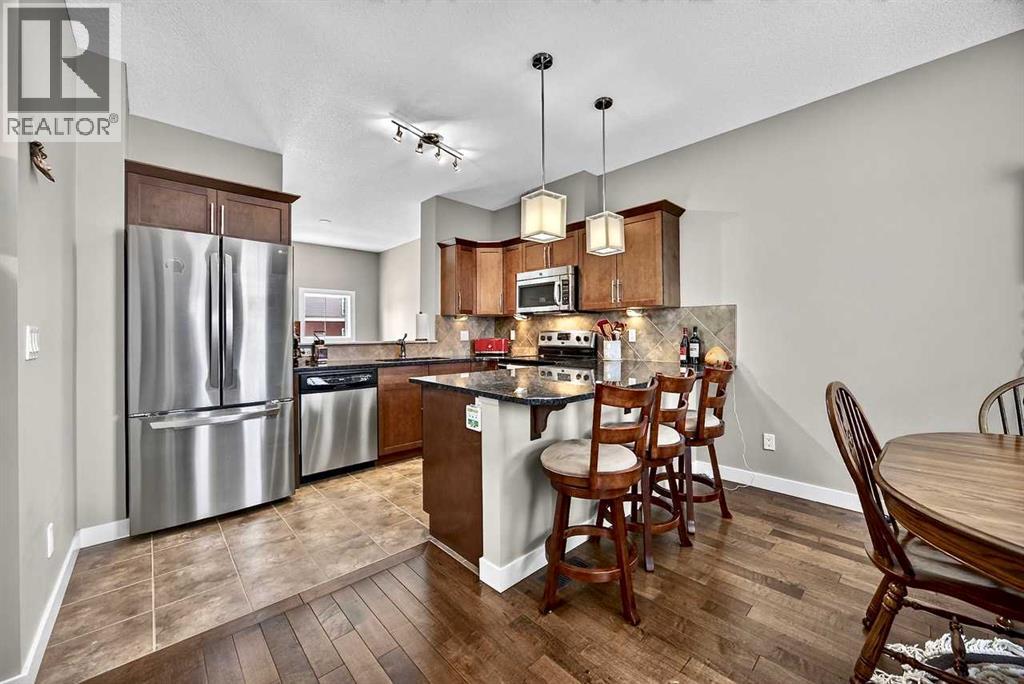 913 Evanston Square Nw Property Photo 11
