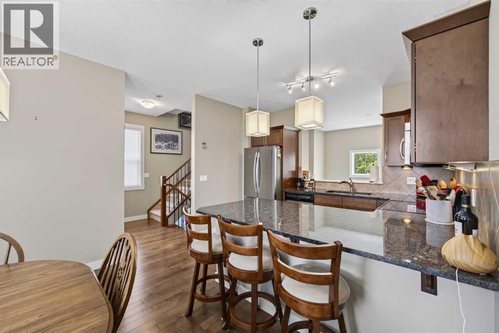 913 Evanston Square Nw Property Photo 13
