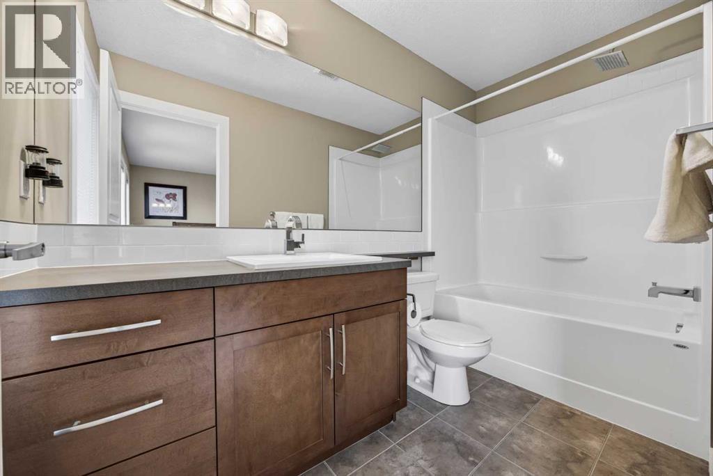913 Evanston Square Nw Property Photo 22