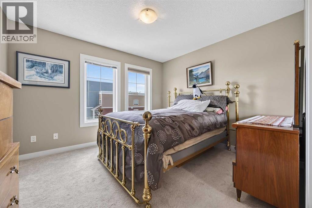 913 Evanston Square Nw Property Photo 23