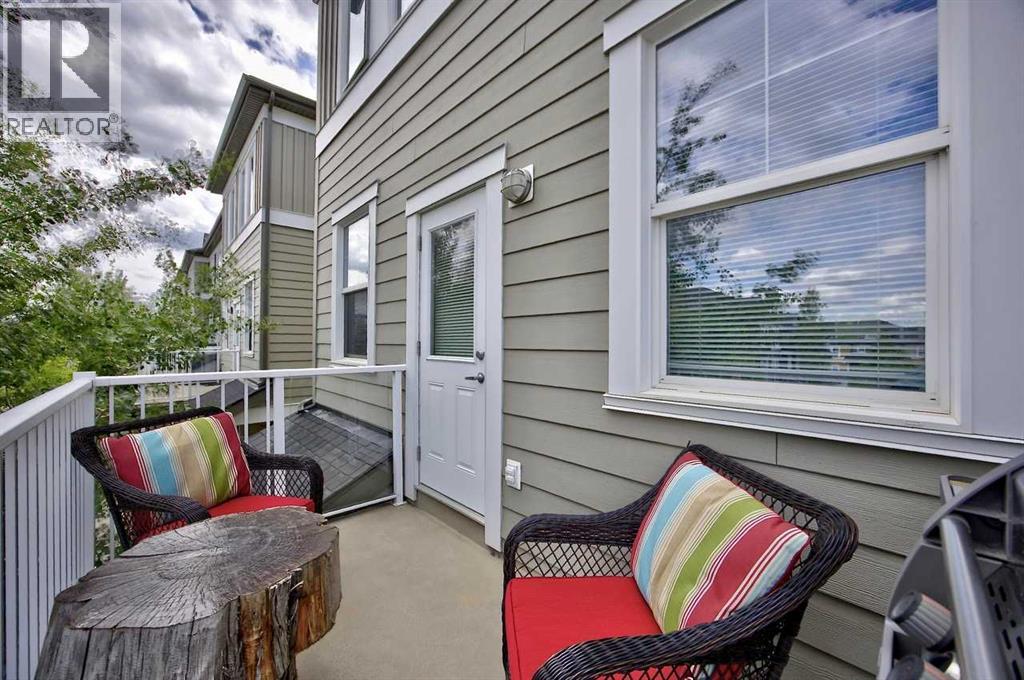 913 Evanston Square Nw Property Photo 32