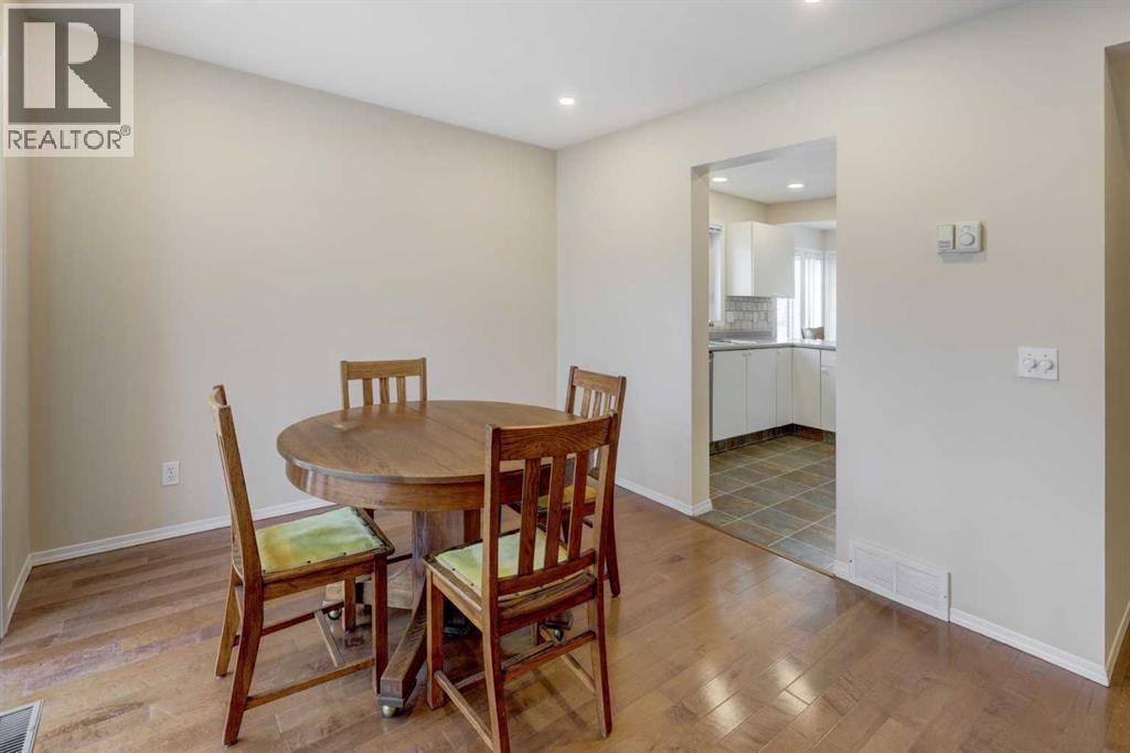 388 Sandarac Drive Northwest Property Photo 9