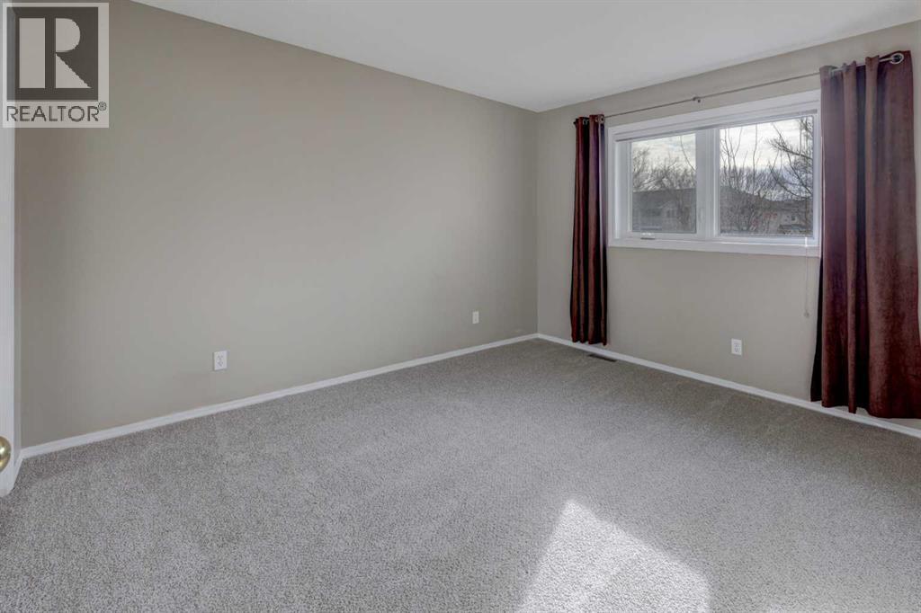 388 Sandarac Drive Northwest Property Photo 19